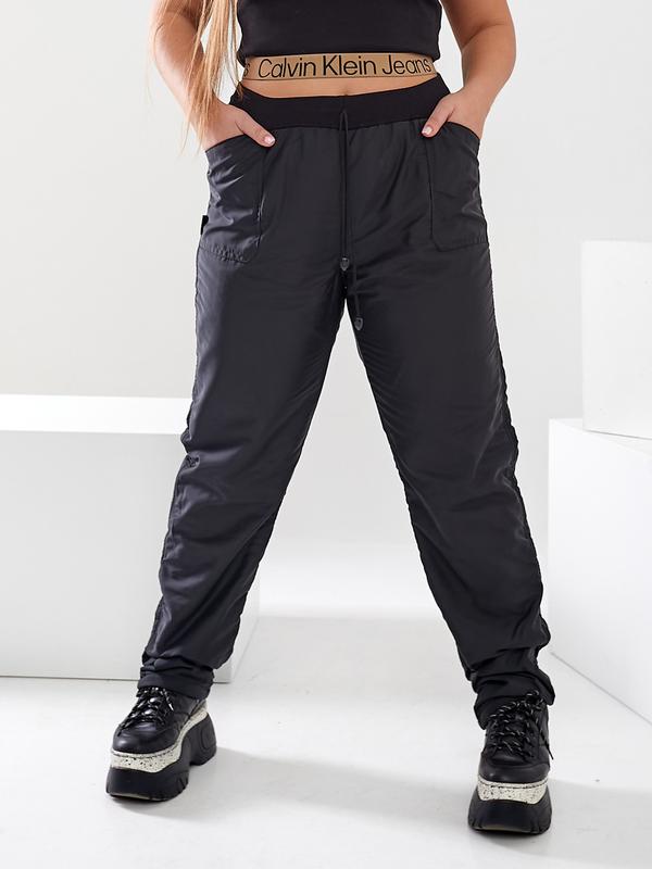 Женские спортивные штаны из плащевки на флисе — цена 840 грн в каталогеСпортивные штаны ✓ Купить мужские вещи по доступной цене на Шафе