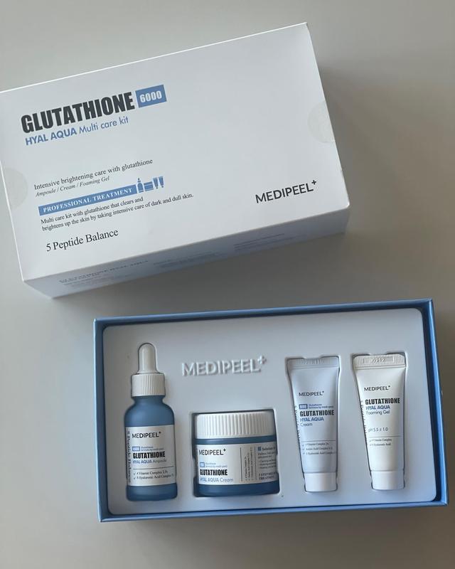 Зволожуючий набір з глутатіоном glutathione hyal aqua multi care kit set — ціна 1400 грн у каталозі Жіночі подарункові набори ✓ Купити товари для краси і здоров'я за доступною ціною на Шафі |