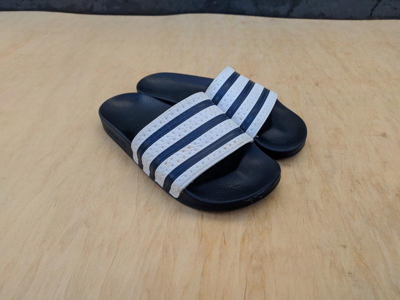 adilette g16220