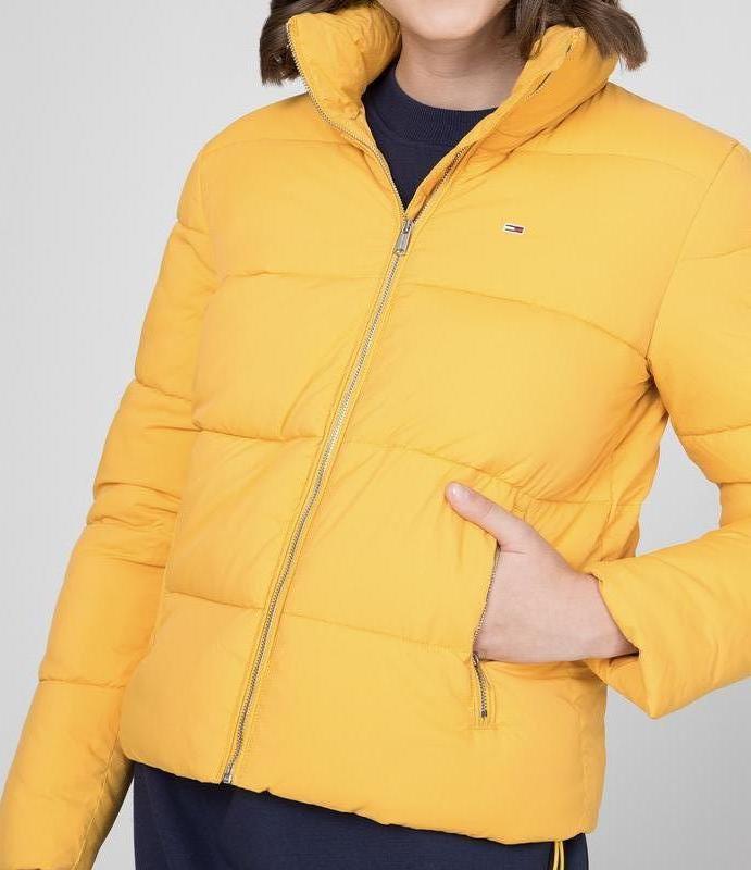 Жёлтая зимняя куртка tommy hilfiger — цена 4500 грн в каталоге Куртки ✓  Купить женские вещи по доступной цене на Шафе | Украина #32388994