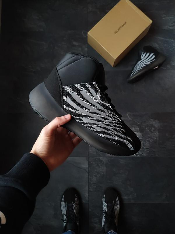 Yeezy Basketball Quantum EG1535 Yeezy Sneakers.