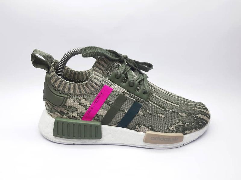 Оригинальные кроссовки adidas originals nmd r1 boost (art by9864) — цена  1099 грн в каталоге Кроссовки ✓ Купить женские вещи по доступной цене на  Шафе | Украина #32460403