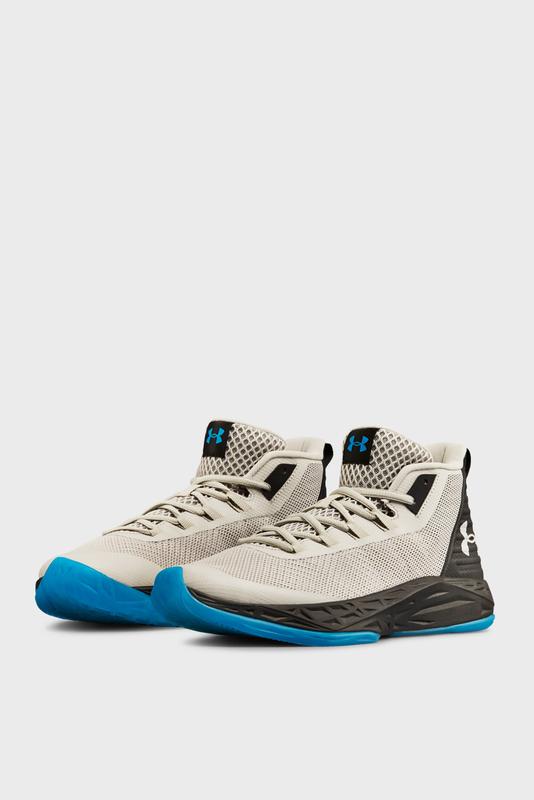 Ua jet hotsell mid basketball shoes