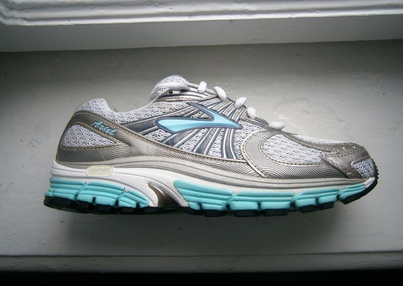 women s brooks ariel 12 1201161b548 1350 32526085