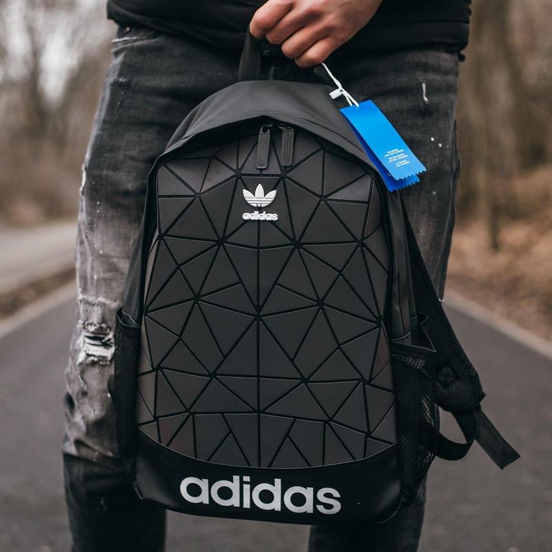 Adidas мужской рефлективный рюкзак черный цвет 🔥 — цена 990 грн в каталоге  Рюкзаки ✓ Купить мужские вещи по доступной цене на Шафе | Украина #32586591