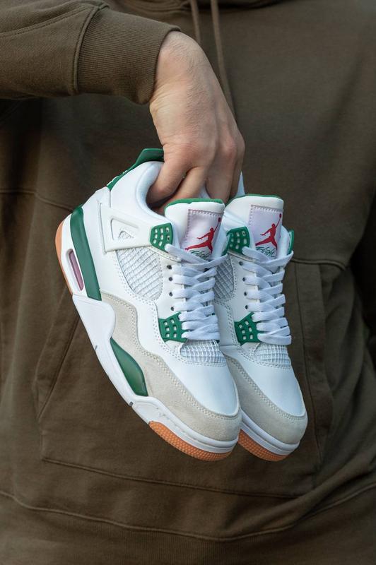 Low top jordan 4 hotsell