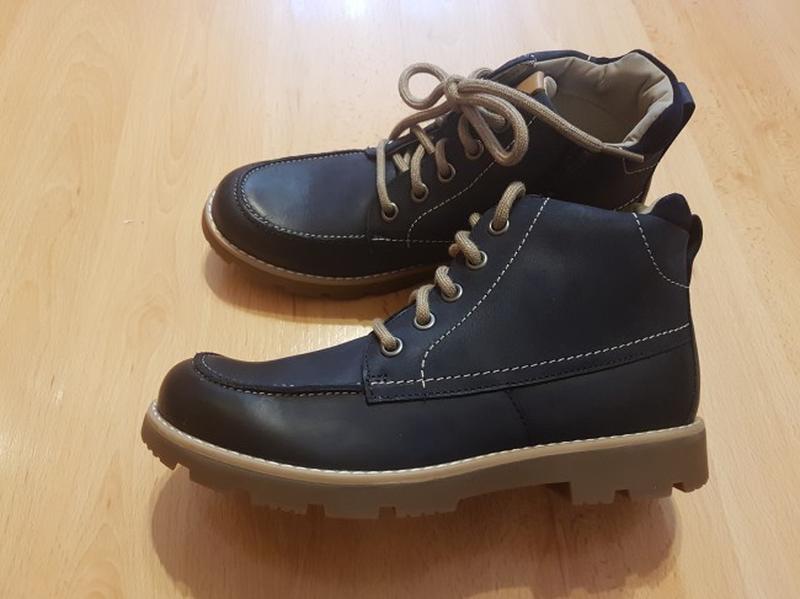 Clarks comet hot sale moon boots