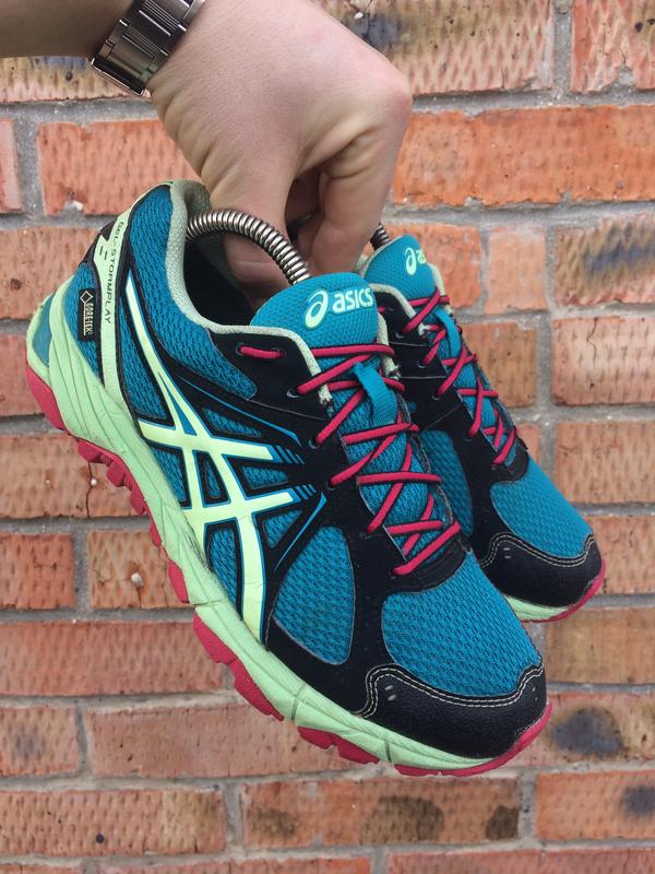 asics gel stormplay gtx