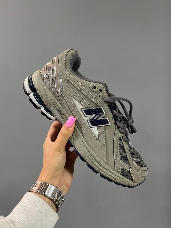 134365698 New Balance 990v5 Grey Royal Red 27.5cm New Balance Traener Pige Classic 996V3 grey 2850