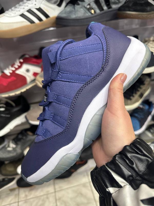 Кроссовки jordan 11 retro indigo — цена 3386 грн в каталоге Кроссовки ...