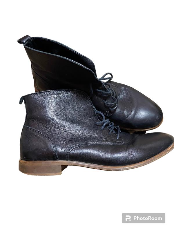 Clarcks original sale