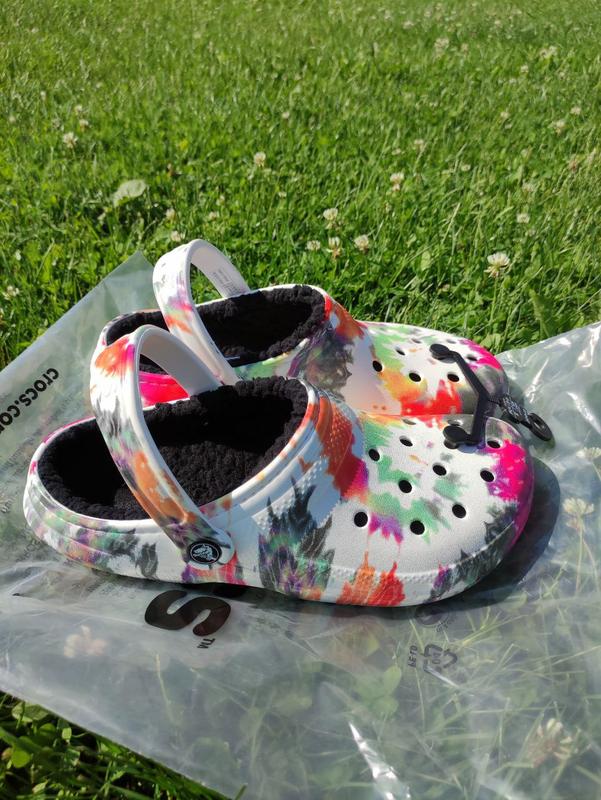 Crocs classic lined tie dye clog black multi 41 Crocs Woman s Black Rubber Clogs With Jibbitz Detail 42 265 650