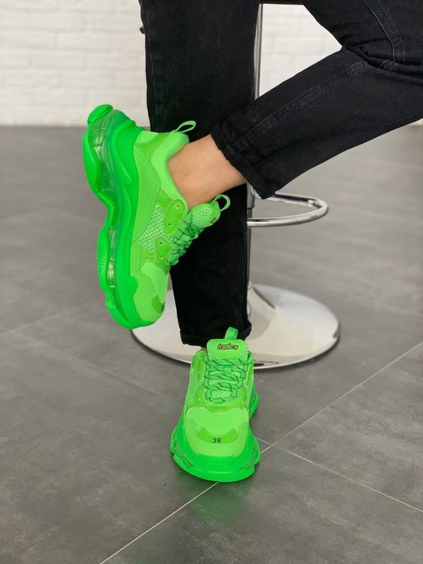 balenciaga triple s green yellow on feet, Off 72%, www.spotsclick.com