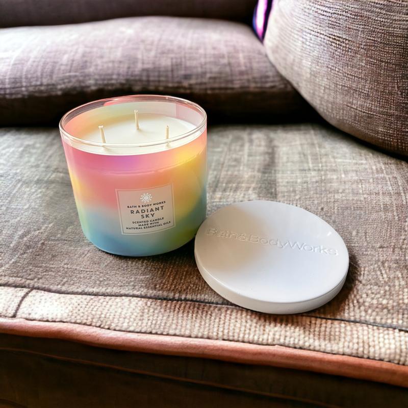 Свеча radiant sky от bath and body works — цена 750 грн в каталоге ...