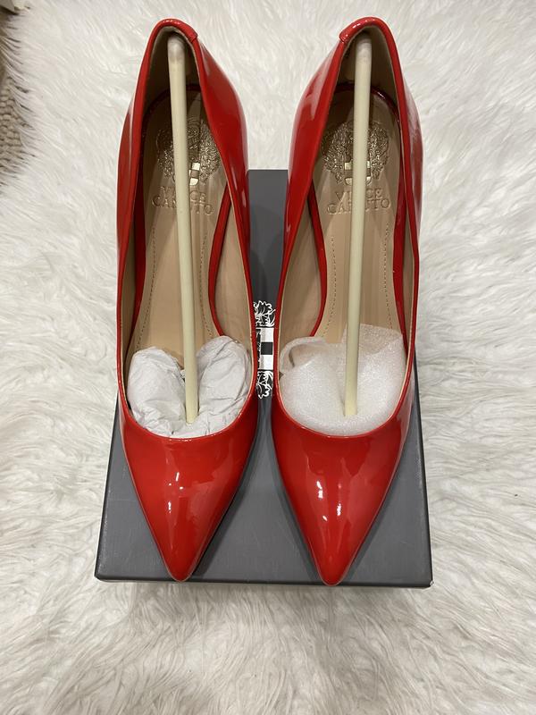 Лаковые лодочки на каблуке vince camuto — цена 1250 грн в каталоге ...