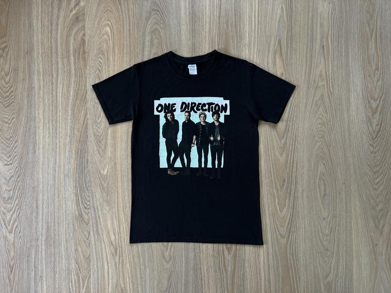 Чоловіча бавовняна футболка мерч із принтом one direction — ціна 432 ...