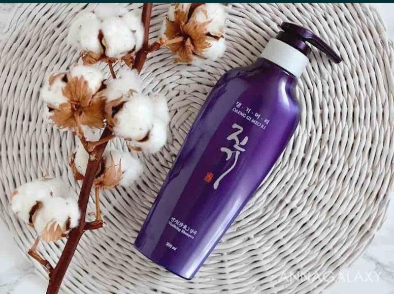Восстанавливающий шампунь для волос daeng gi meo ri vitalizing shampoo ...