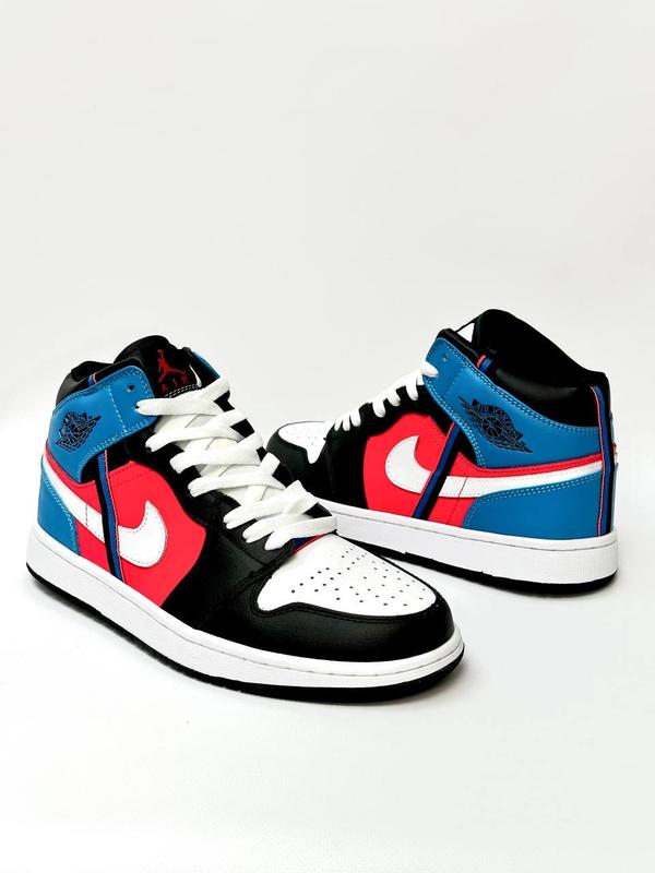 Nike air jordan 1 retro mid sail light bone 39 25 135463066 Jeff Green and Kevin Martin in the Nike Hyperdisruptor and the Jordan Low 1