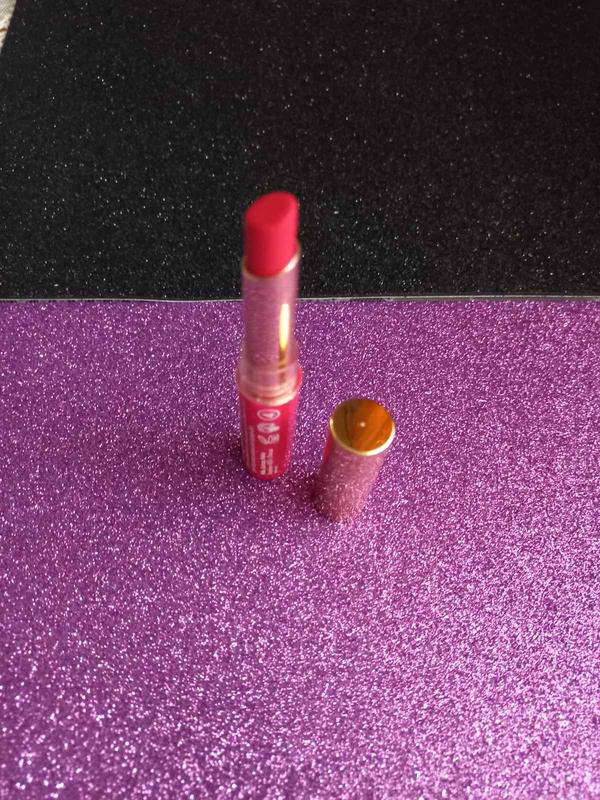 Помада — цена 30 грн в каталоге Помада для губ Купить товары для ...