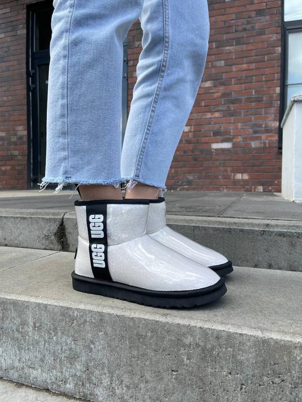 Зимние угги ugg classic clear mini white — цена 3800 грн в