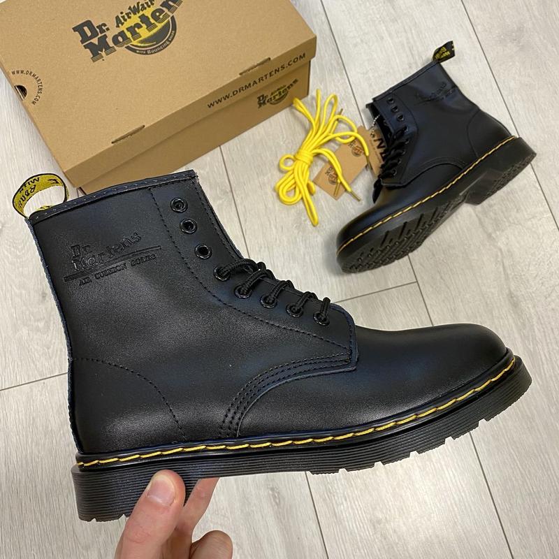 Dr martens con zip laterale 2025
