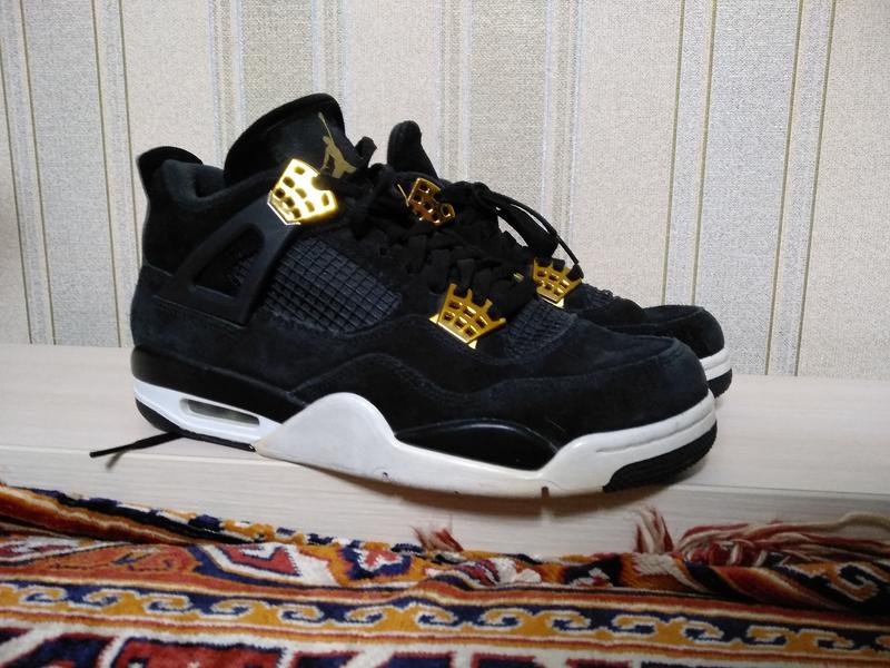 jordan retro 4 black royalty