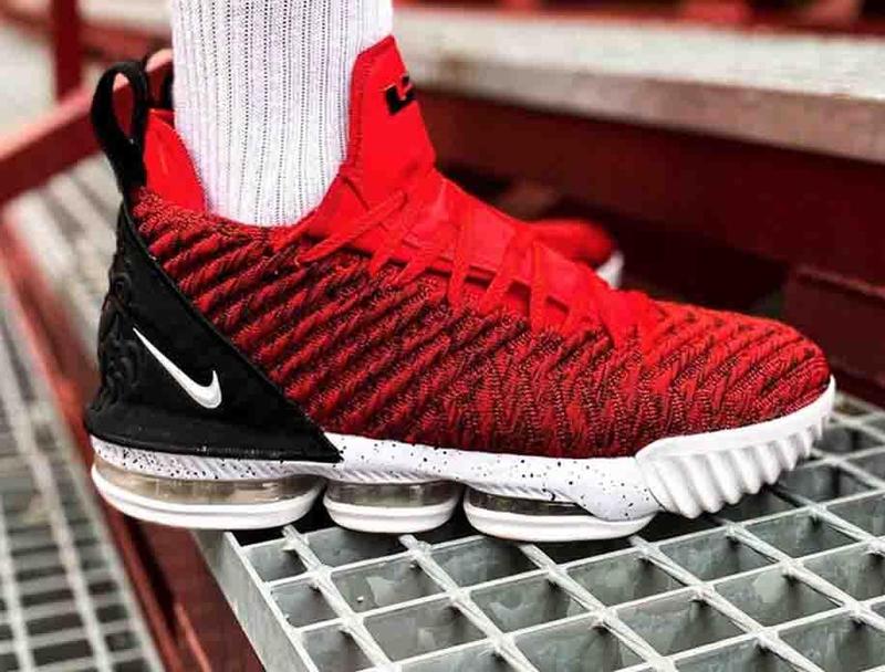 Nike lebron 16 white red black 2000