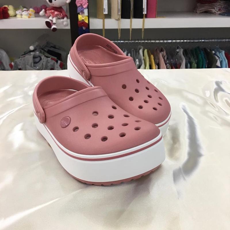 crocs platform blossom