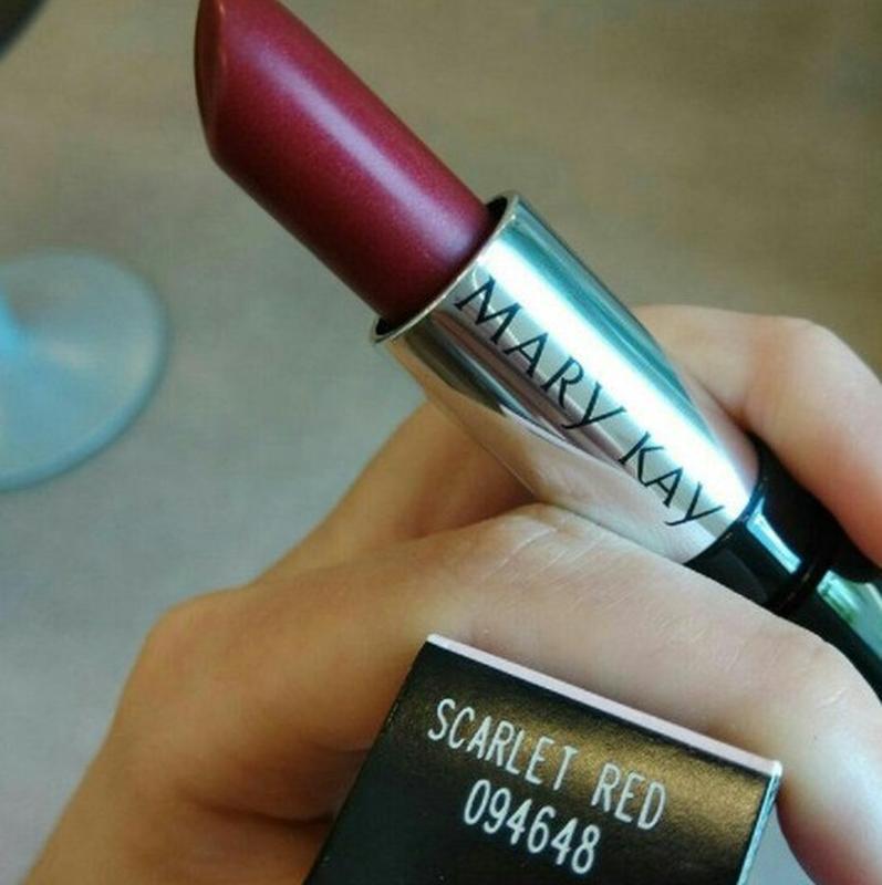 Гелевая помада для губ mary kay "соковитая вишня" (сияющий) 3.6 г ...