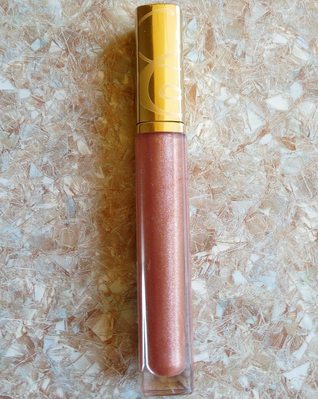 Сияющий стойкий блеск estee lauder pure color gloss 25 praline paradise