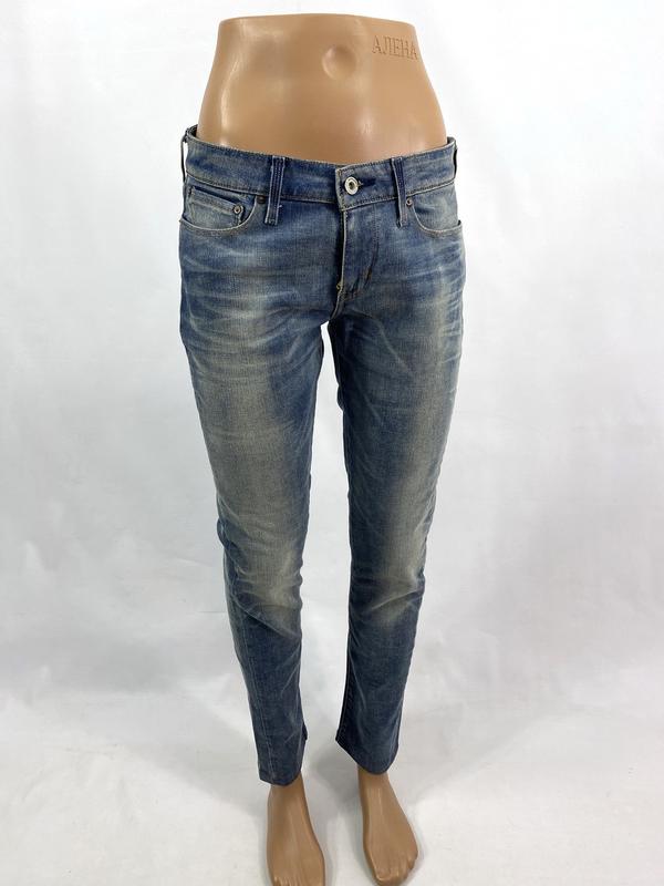 levis slight curve skinny