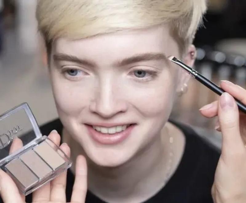 Dior backstage brow deals