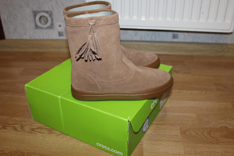 women's lodgepoint suede bootie