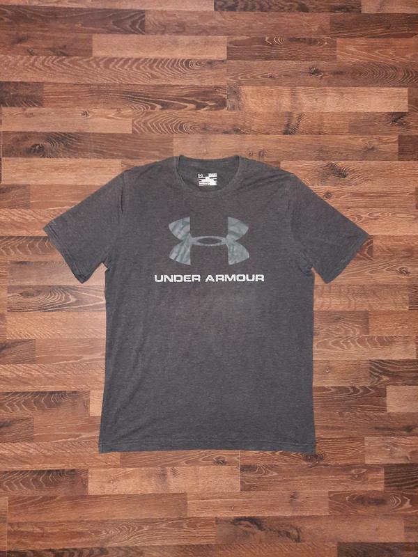 Мужская серая футболка under armour с большим лого — цена 252 грн в ...