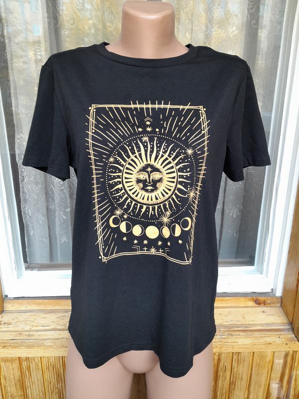 Футболка с принтом солнце луна космос — цена 265 грн в каталоге ...