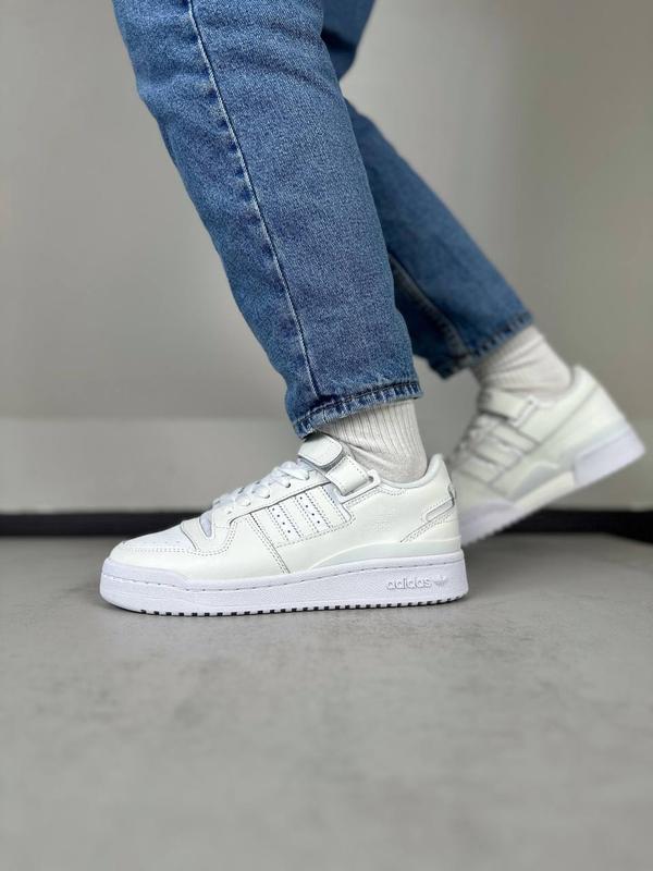 Adidas forum triple white best sale