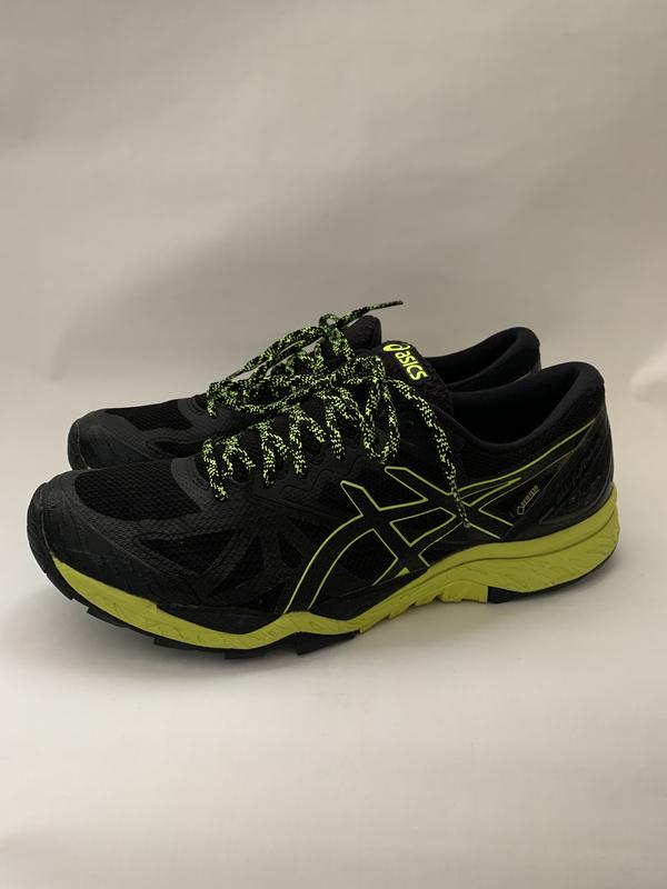 Кросівки asics gore-tex — ціна 2699 грн у каталозі Кросівки