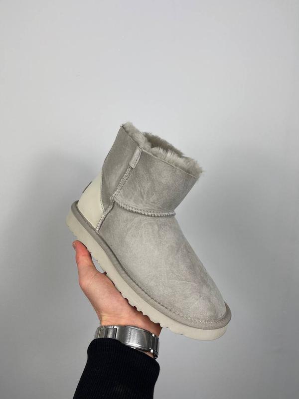 Light grey uggs deals