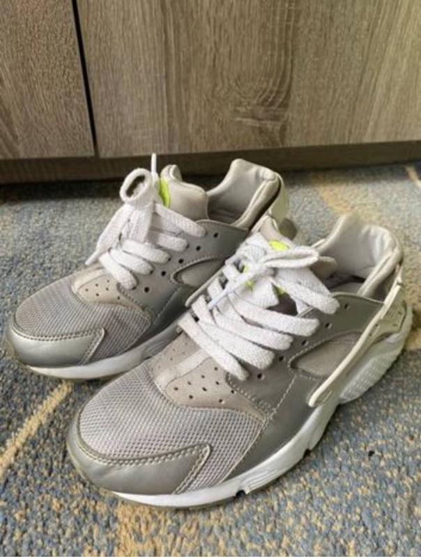 Nike huarache trainer review discount