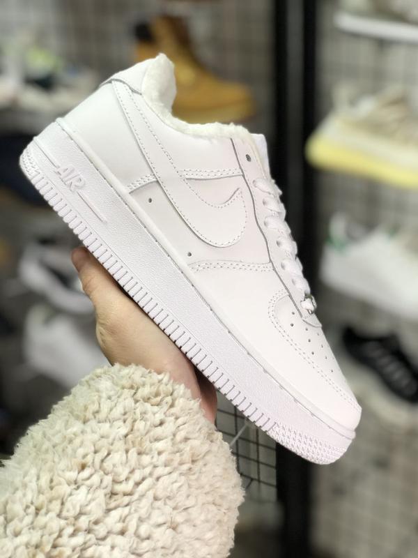 Женские зимние кроссовки nike air force 1 low white fur форсы найк на ...