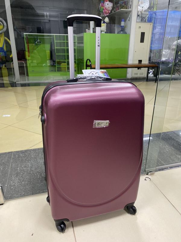 Чемодан валіза сумка на колесах дорожный поликарбонат пластиковый .