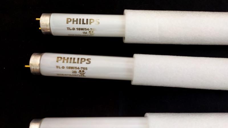 Люмінесцентна лампа філіпс лампочка philips tl-d 18w/54-765 g13 t8 ...