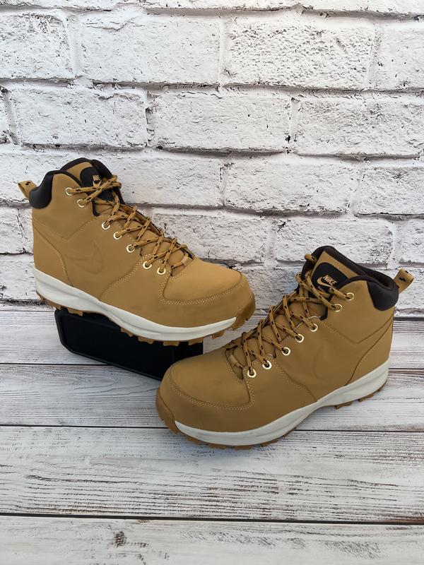 nike manoa leather 44.5 .28.5 . 1979