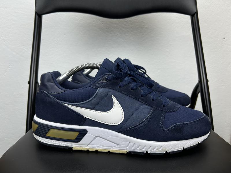 Nike store nightgazer 44