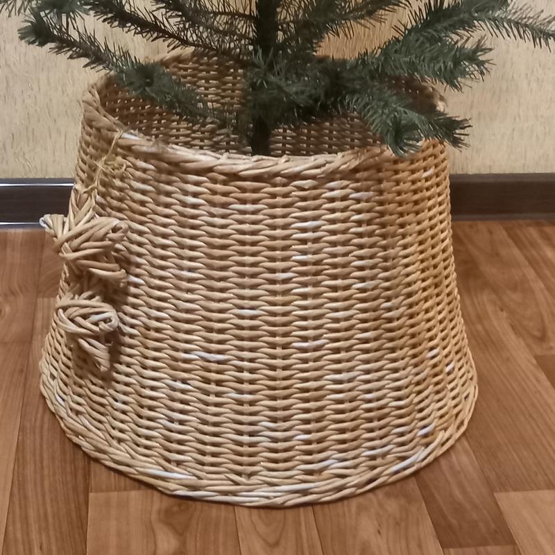 Подставка под елку — цена 650 грн в каталоге Декор Купить товары для ...