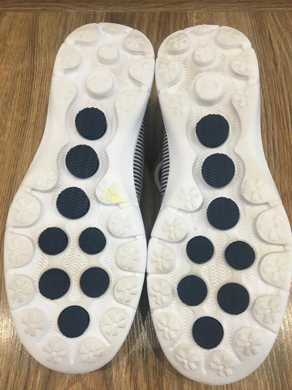 skechers go step sandy