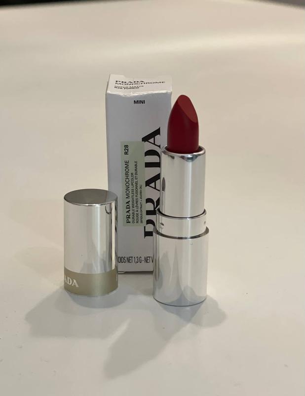 Prada lipstick #28 прада помада червона. акція 1+1=3 — ціна 604 грн у ...