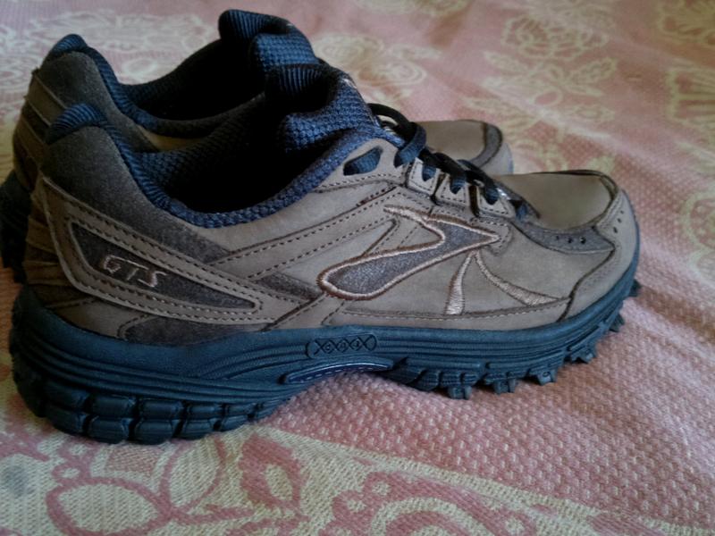 brooks adrenaline walker 3
