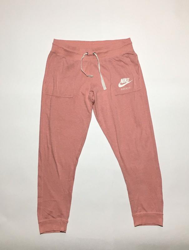 Zhenskie Sportivnye Shtany Nike Nike Cena 200 Grn 36035450 Kupit Po Dostupnoj Cene Ukraina Shafa