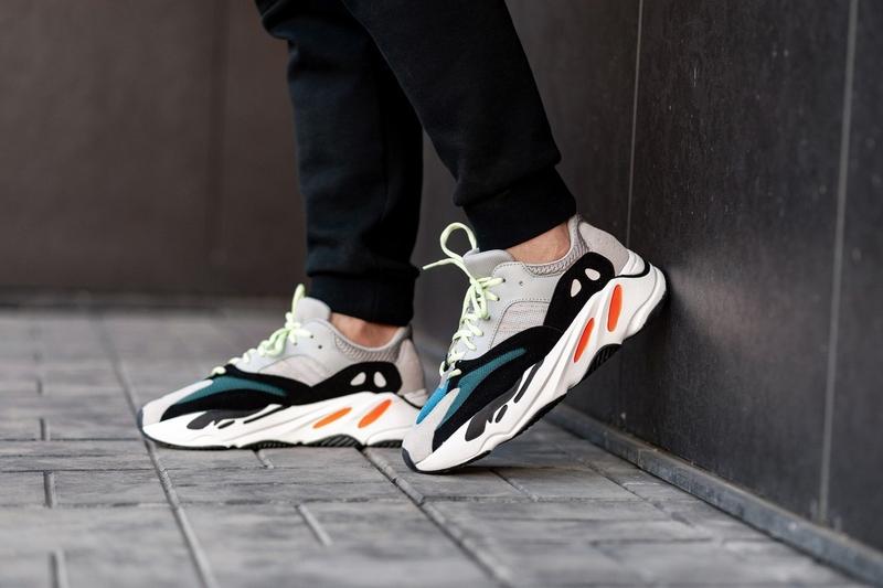 yeezy boost 700 womens